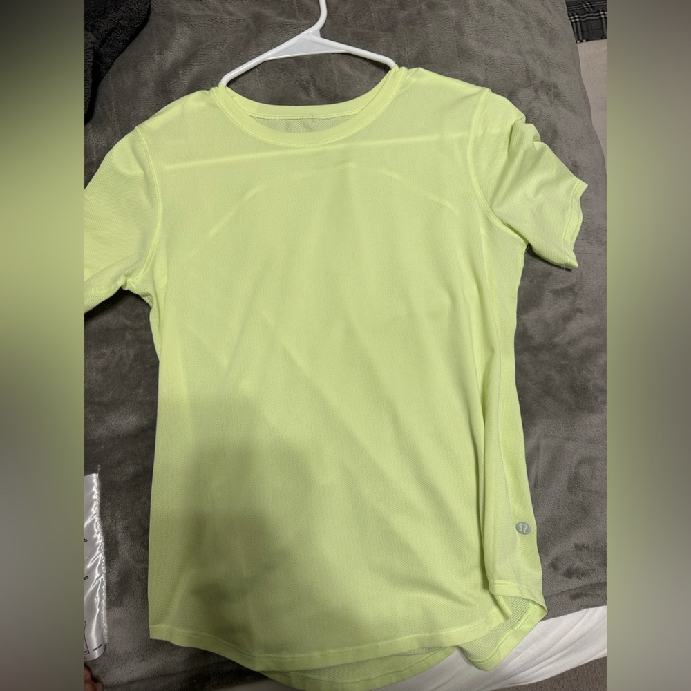 Lululemon highlighter green/yellow tshirt